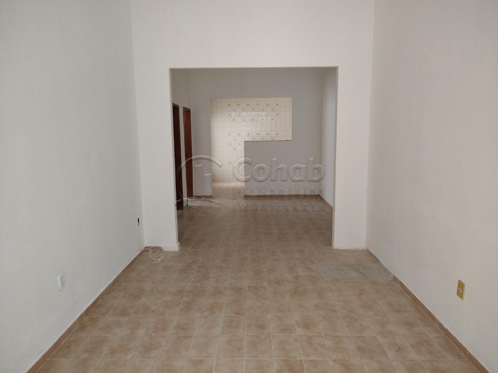 Alugar Casa / Padrão em Aracaju R$ 1.500,00 - Foto 2