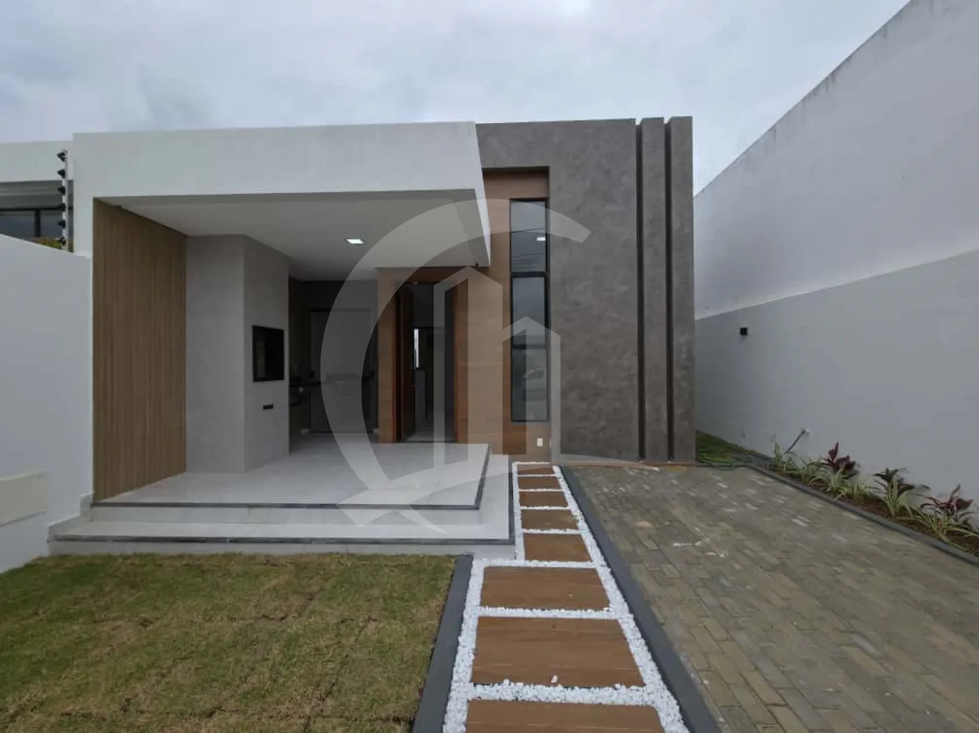 Comprar Casa / Padrão em Barra dos Coqueiros R$ 420.000,00 - Foto 2