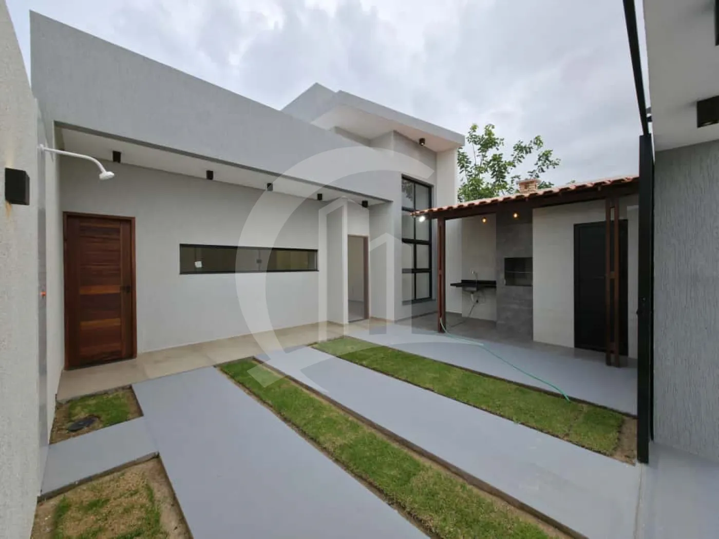 Comprar Casa / Padrão em Barra dos Coqueiros R$ 440.000,00 - Foto 2