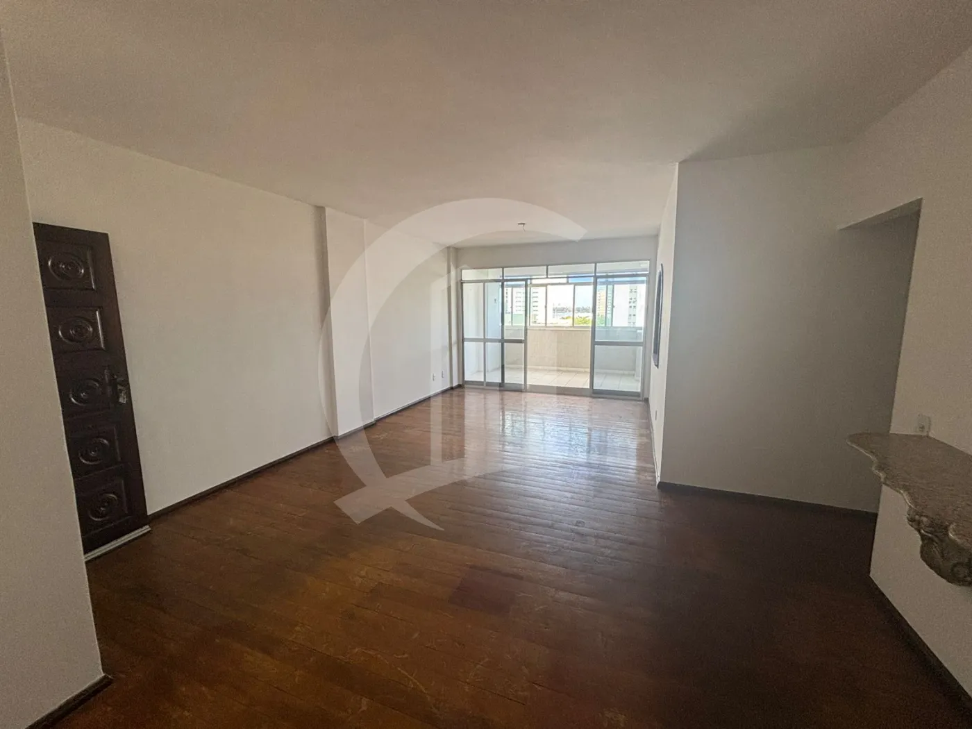 Comprar Apartamento / Padrão em Aracaju R$ 300.000,00 - Foto 2