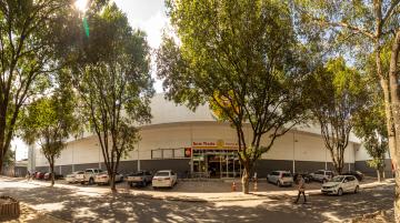 Alugar Comercial / Loja em Teixeira de Freitas R$ 2.116,00 - Foto 1 Alugar Comercial / Loja em Teixeira de Freitas R$ 2.116,00 - Foto 1