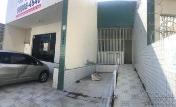 Alugar Casa / Padrão em Aracaju. apenas R$ 499.000,00