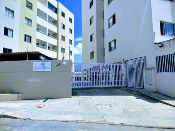 Aracaju Industrial Apartamento Locacao R$ 700,00 Condominio R$495,00 3 Dormitorios 1 Vaga Area construida 67.00m2