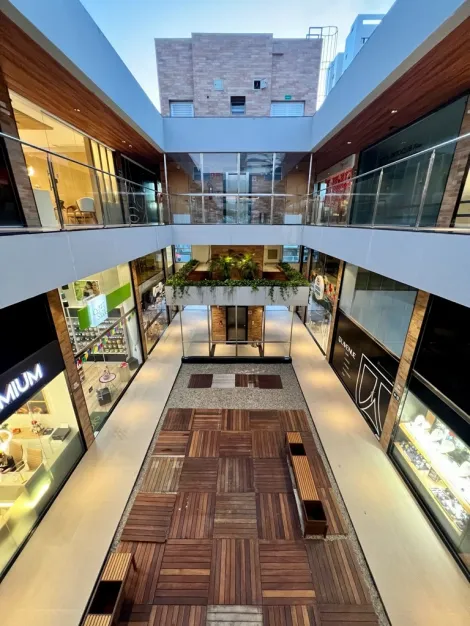 Loja para alugar no L´Avenue Mall Bairro Jardins
