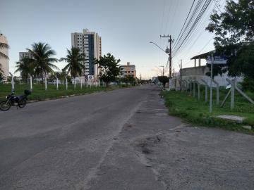 Alugue Terreno em ótima localização no bairro Atalaia.