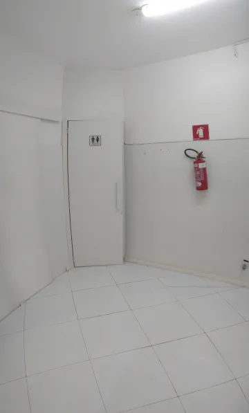 Sala comercial no Centro Médico Odontológico de Sergipe, no bairro São José.