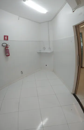 Sala comercial no Centro Médico Odontológico de Sergipe, no bairro São José.