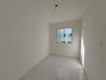 Apartamento no Cond. Moradas Universitá no Bairro Rosa Maria, São Cristovão.