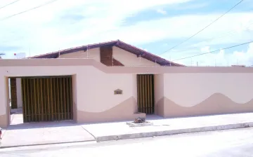 Alugar Casa / Padrão em Aracaju. apenas R$ 860.000,00