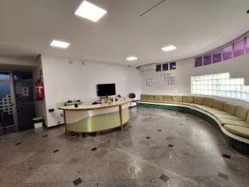 Prédio Comercial semi mobiliado em ótima localização na Av. Zaqueu Brandão no Bairro São José.