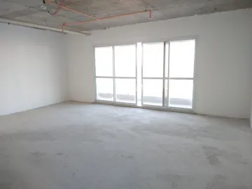 Sala comercial em excelente localização no Cond. Horizonte Jardins, perfeito para seu escritório ou consultório.