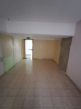 Sala comercial em ótima localização no bairro São José.