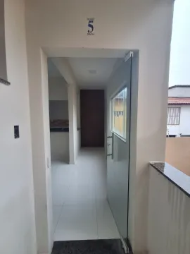 Apartamento no bairro Coroa do Meio com Água, Energia e IPTU inclusas no aluguel.