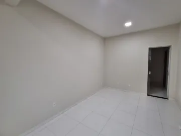 Apartamento no bairro Coroa do Meio com Água, Energia e IPTU inclusos no aluguel.