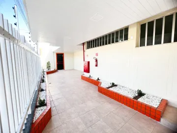 Excelente e amplo galpão para alugar no bairro Santos Dumont.