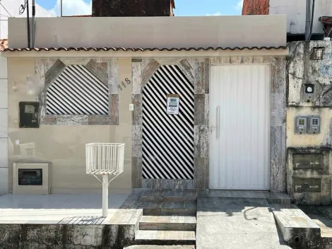 Casa reformada à venda no bairro Coroa do Meio, Aracaju/SE