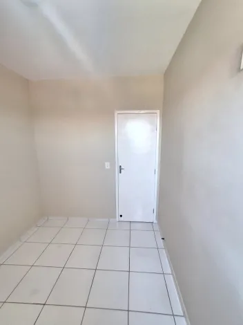 Apartamento no Cond. Grand Ville, na Barra dos Coqueiros.