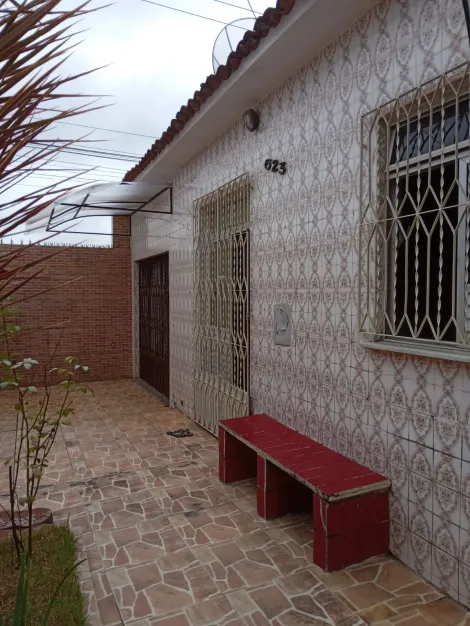 Casa à venda no bairro Jardim Centenário