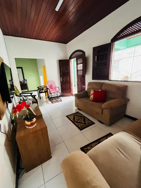 Alugar Casa / Padrão em Aracaju. apenas R$ 520.000,00