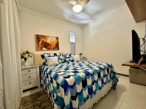 Apartamento no Condomínio Francisco Antonio de Jesus, Coroa do Meio