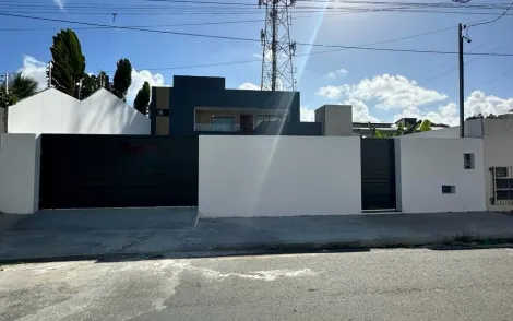 Alugar Casa / Padrão em Aracaju. apenas R$ 1.600.000,00