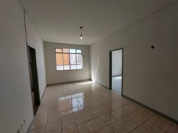 Apartamento no Cond. Santana, na região do Centro de Aracaju.