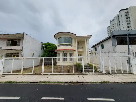 Excelente casa para locação comercial localizada no bairro São José.