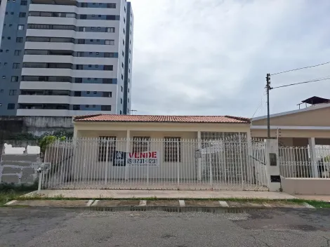Alugar Casa / Padrão em Aracaju. apenas R$ 2.200,00