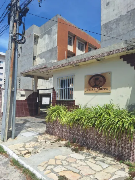 Alugar Apartamento / Padrão em Aracaju. apenas R$ 1.300,00
