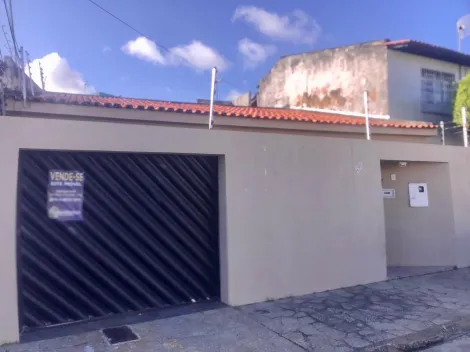 Casa à venda localizada no bairro Salgado Filho