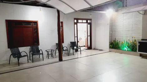 Alugar Casa / Padrão em Aracaju. apenas R$ 690.000,00