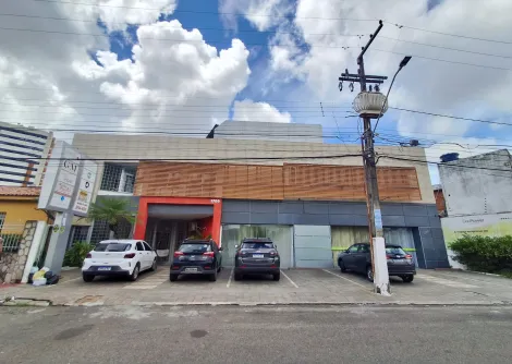 Sala comercial em tima localizao na Av. Gonalo Prado Rolemberg.