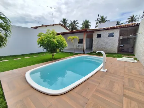 Casa com piscina em ótima localização no bairro Mosqueiro.