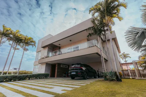 imagem 3 - OPORTUNIDADE ÚNICA! Casa de Alto Padrão à Venda no Condomínio Thay Residence, O Seu Refúgio de Luxo na Barra dos Coqueiros imagem 3 - OPORTUNIDADE ÚNICA! Casa de Alto Padrão à Venda no Condomínio Thay Residence, O Seu Refúgio de Luxo na Barra dos Coqueiros