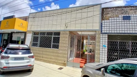 imagem 1 - Casa à Venda no Bairro Santo Antônio ? Espaço para Toda a Família imagem 1 - Casa à Venda no Bairro Santo Antônio ? Espaço para Toda a Família