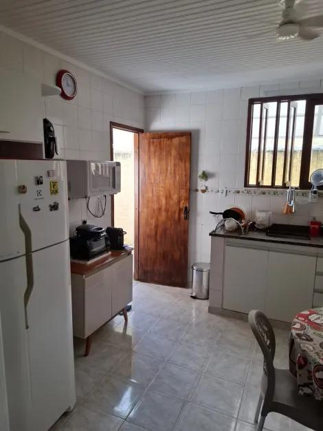 imagem 4 - Casa à Venda no Bairro Coroa do Meio Ampla, Confortável e Bem Localizada! imagem 4 - Casa à Venda no Bairro Coroa do Meio Ampla, Confortável e Bem Localizada!
