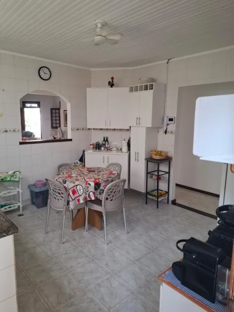 imagem 5 - Casa à Venda no Bairro Coroa do Meio Ampla, Confortável e Bem Localizada! imagem 5 - Casa à Venda no Bairro Coroa do Meio Ampla, Confortável e Bem Localizada!