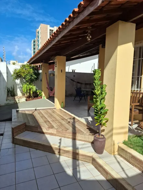 imagem 3 - Casa à Venda no Bairro Coroa do Meio  Espaço, Conforto e Excelente Localização! imagem 3 - Casa à Venda no Bairro Coroa do Meio  Espaço, Conforto e Excelente Localização!