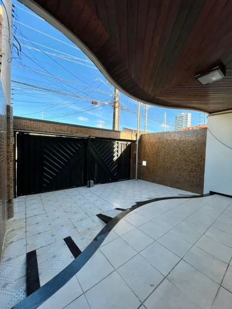 imagem 2 - Casa à Venda no Bairro 13 de Julho imagem 2 - Casa à Venda no Bairro 13 de Julho