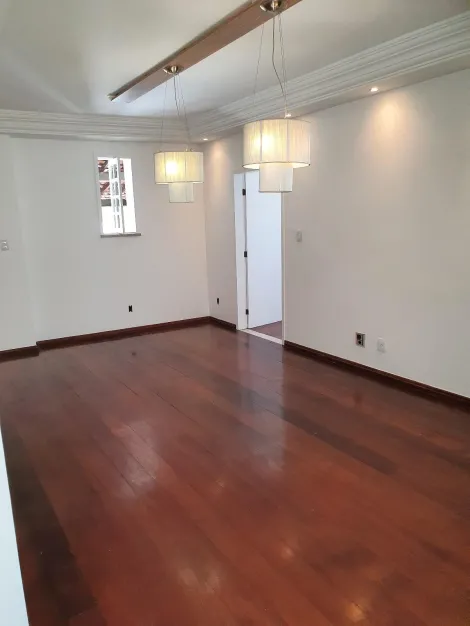 imagem 3 - Casa com 487m² à Venda no Bairro Suíssa imagem 3 - Casa com 487m² à Venda no Bairro Suíssa